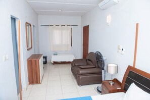 1 Schlafzimmer, Bügeleisen/Bügelbrett, kostenloses WLAN, Bettwäsche