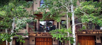 Spacious Mountain Townhome - 1 Mile to Ouray - Sleeps 8