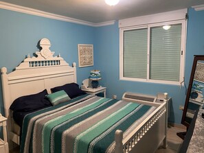 4 bedrooms, in-room safe, iron/ironing board, free WiFi