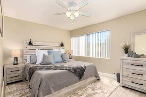 2 chambres, literie de qualité supérieure, bureau