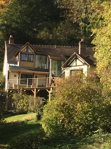 Impressionist artist's house on the GR2