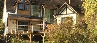 Impressionist artist's house on the GR2