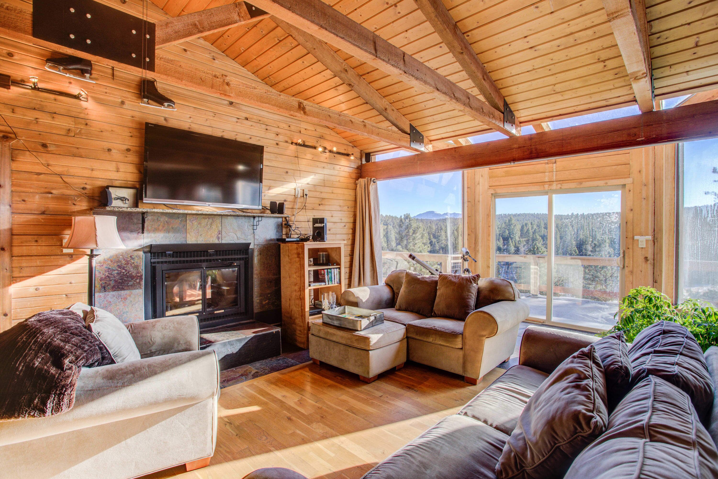Quinlan Gulch Getaway with Mountain Views