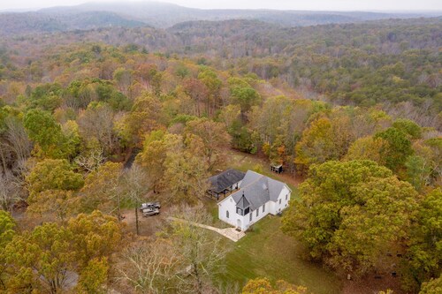 Family Compound with Multiple Buildings on 15 acres