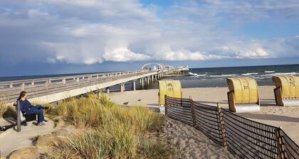 Three-room apartment with 2 bathrooms for up to 8 people.