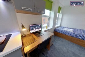 1 bedroom, desk, iron/ironing board, free WiFi