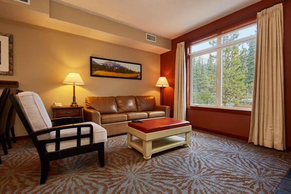 Smart-TV, Kamin, DVD-Player, Stereoanlage