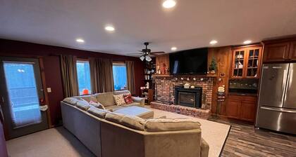 Cozy Killington Mountain View Condo