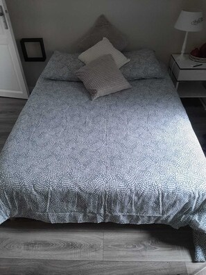 1 Schlafzimmer, WLAN, Bettwäsche
