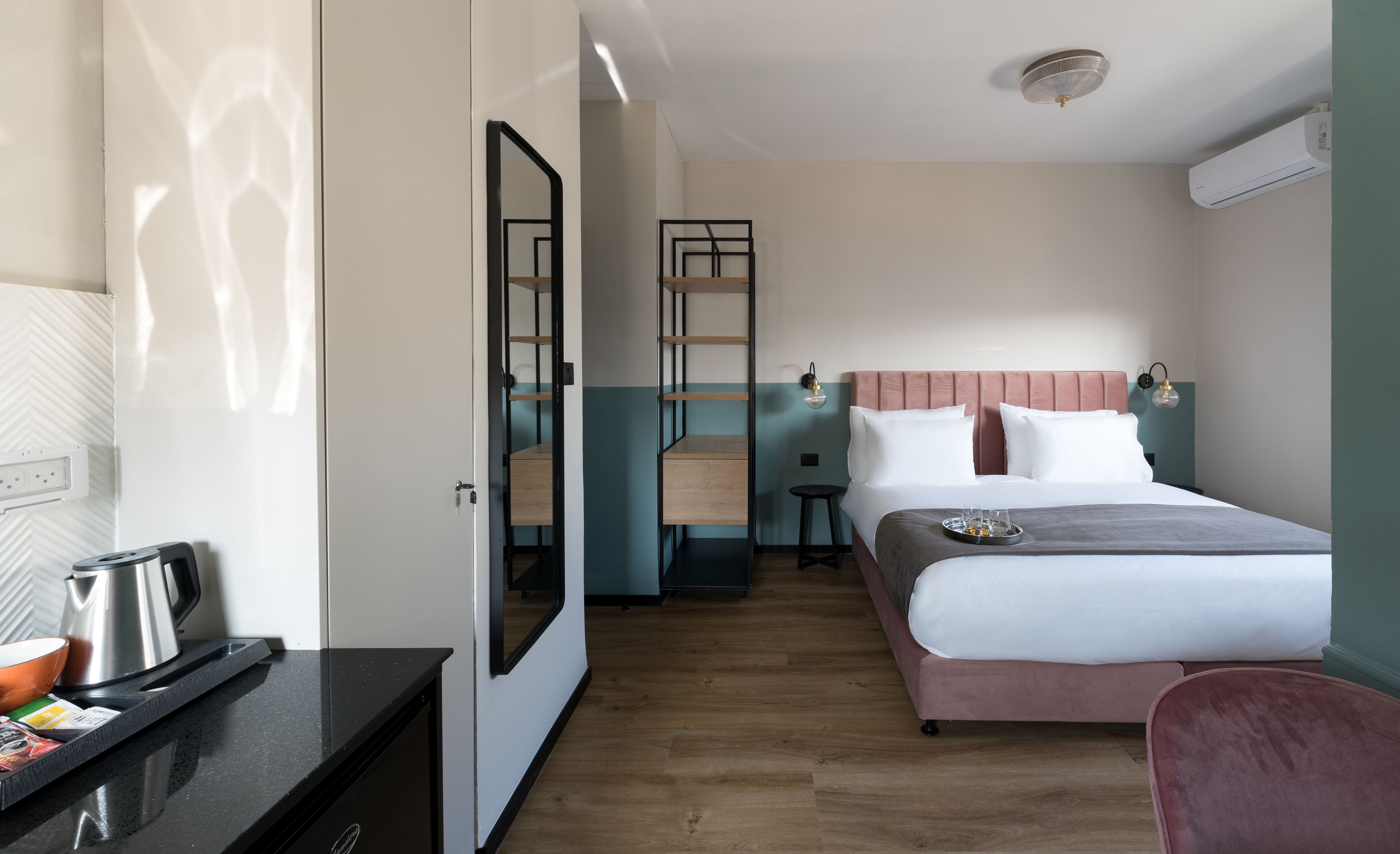 classic double or twin room | 1 bedroom, in-room safe, blackout curtains, iron/ironing board