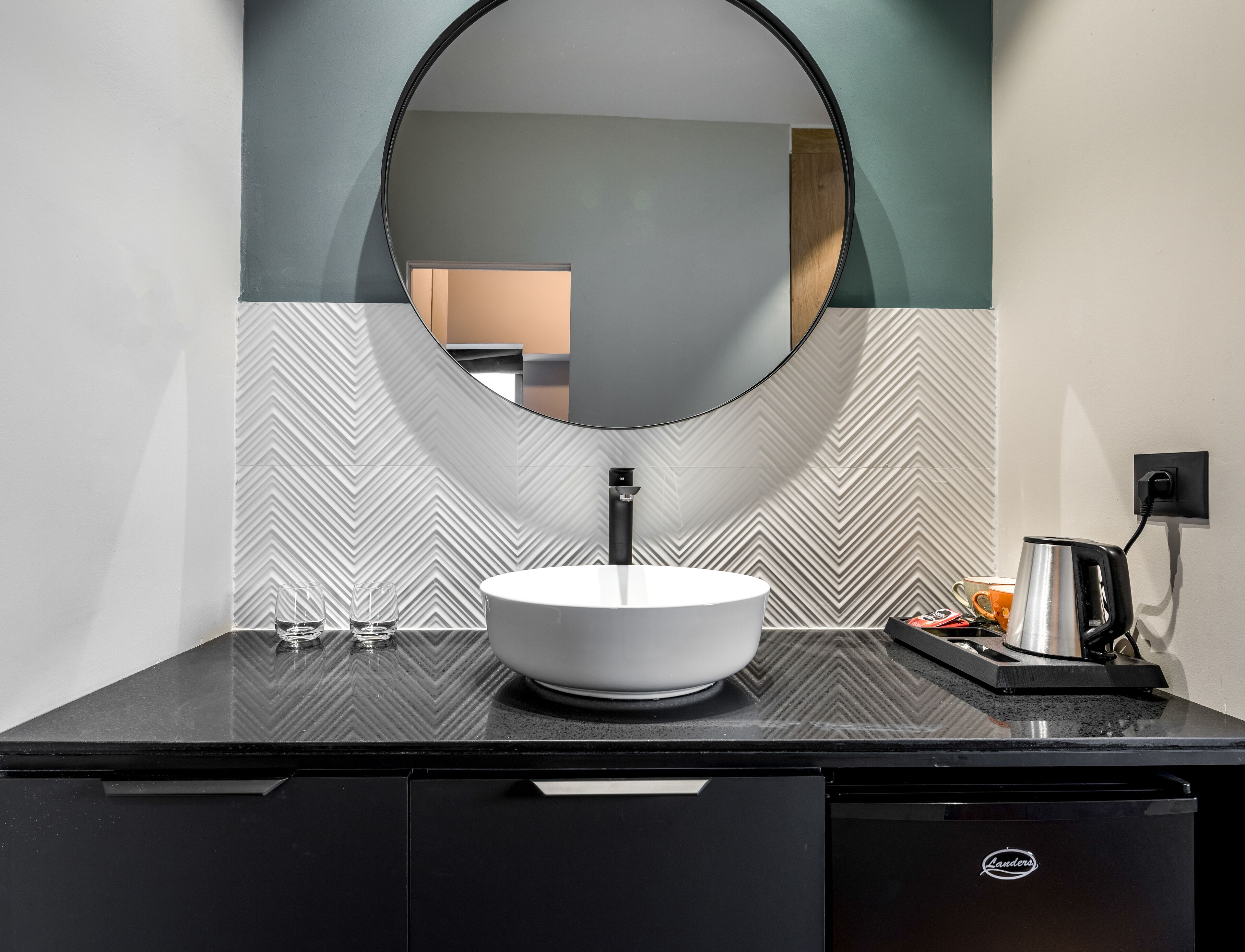 superior double room | private kitchenette | mini-fridge, microwave, electric kettle