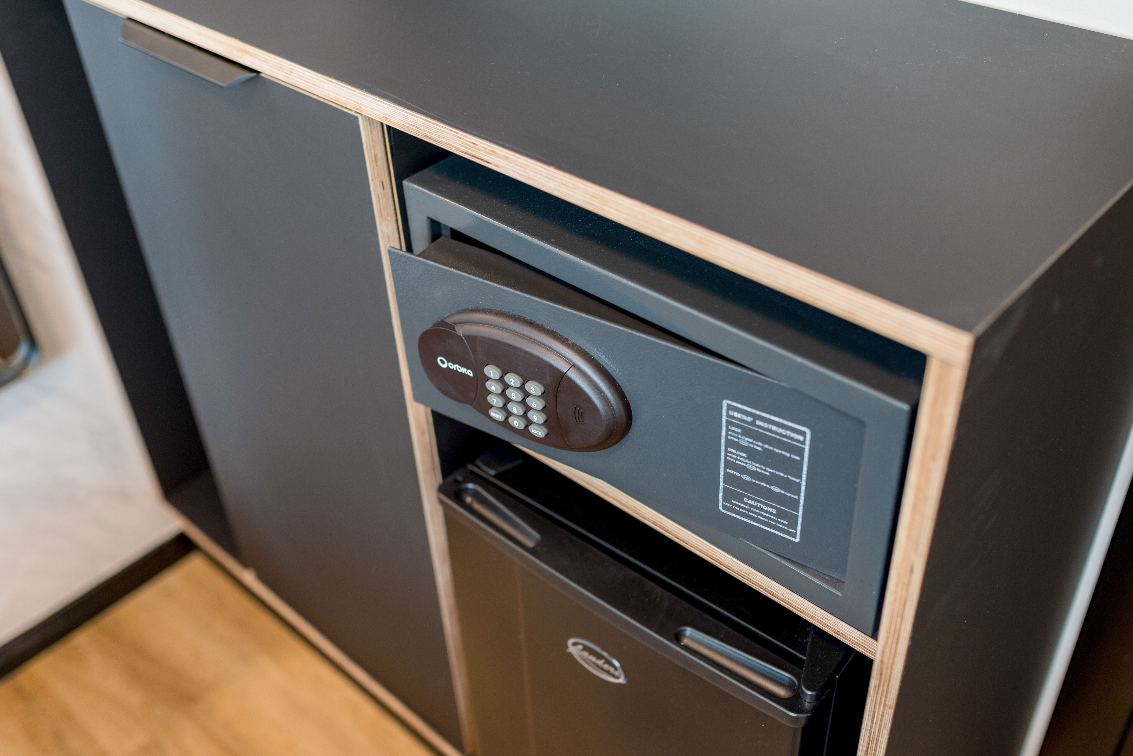 economy double room | safe