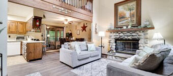 🍁Shady Leaf Lodge 🍁 Family and pet-friendly Fun! Arrowhead Lake Getaway