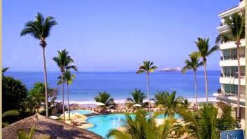 Piscine couverte, piscine extérieure