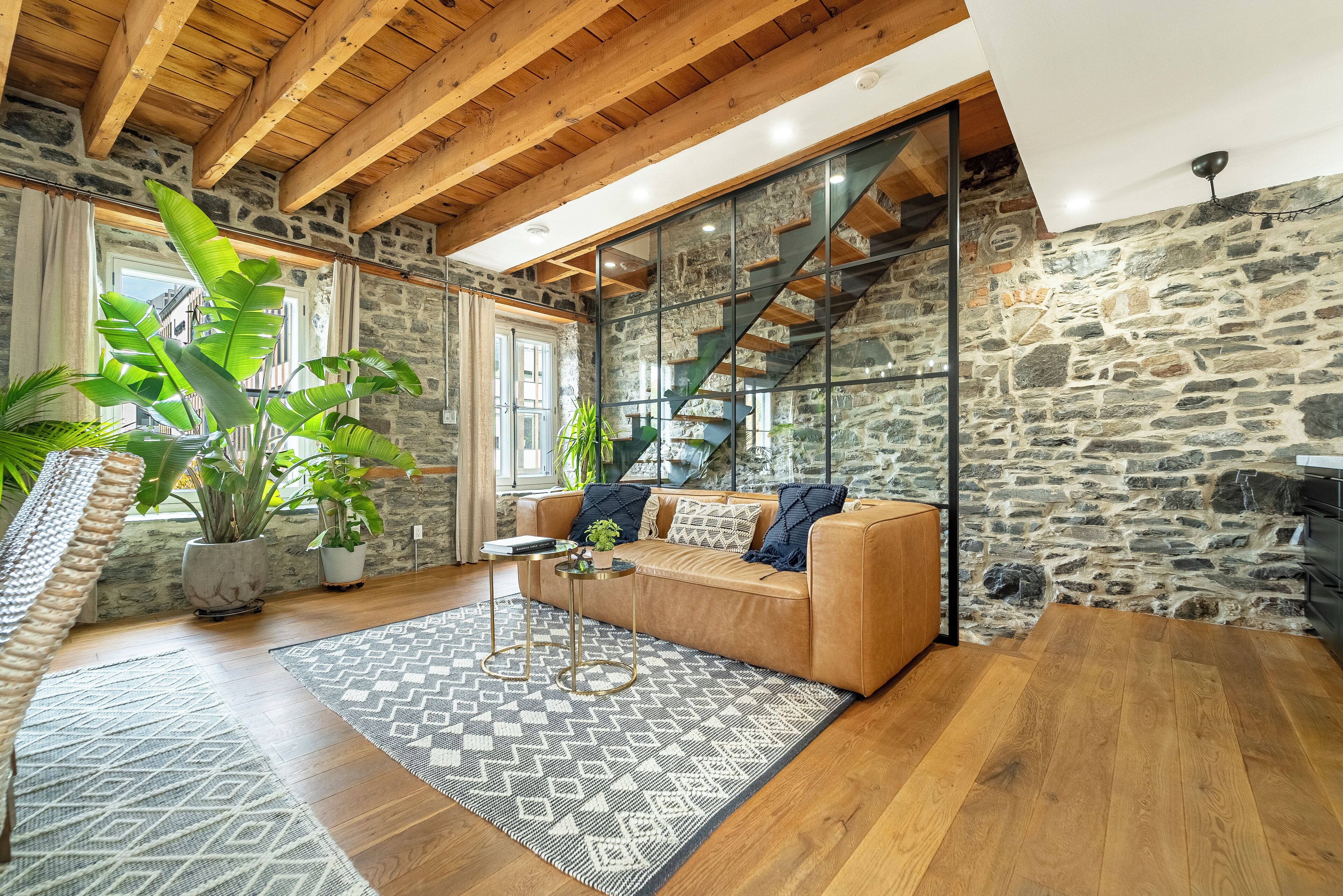 智能電視、書籍、音響、 辦公室