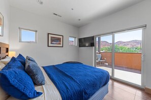 3 bedrooms, iron/ironing board, travel cot, free WiFi