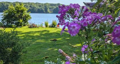 Beautiful lakefront home
