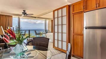 2 soverom, strykejern/-brett, internettilgang og sengetøy