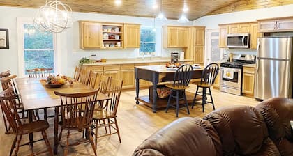 Family Home on Lake Sara