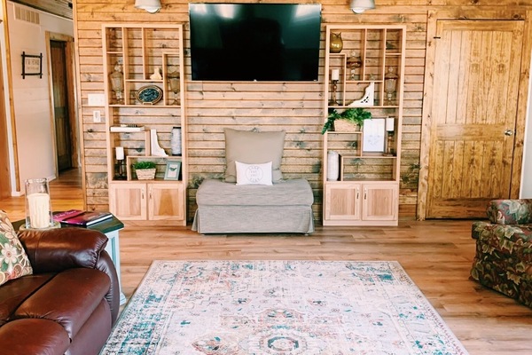 Smart TV, reproductor de DVD, libros, videoteca