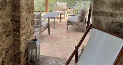 Sept 2025 special - 10% off! 360° views, pool, AC, pizza oven & bocce court