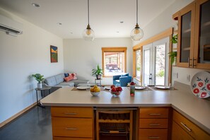 Interior - Private Lake Chelan Getaway (Manson)