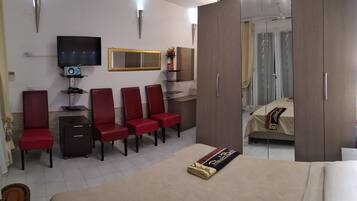 公寓 | 1 多间卧室、熨斗/熨衣板、免费 WiFi、床单