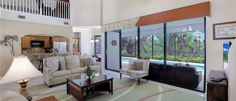 TV connectée, cheminée, lecteur de DVD, chaßne hi-fi