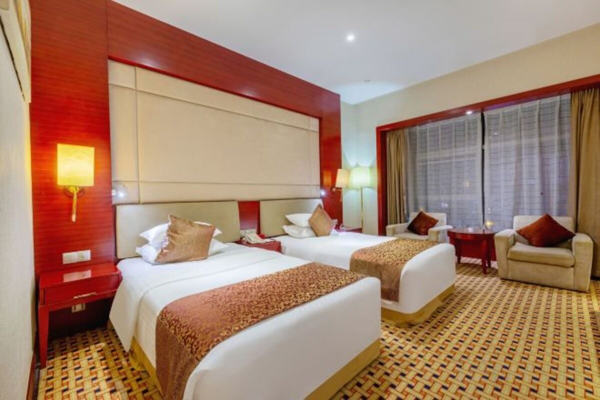 Business Room (2 Beds)