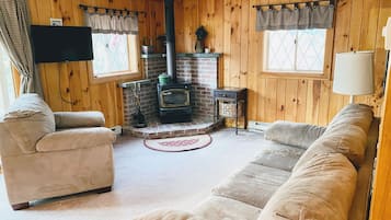 TV connectée, lecteur de DVD, baby-foot