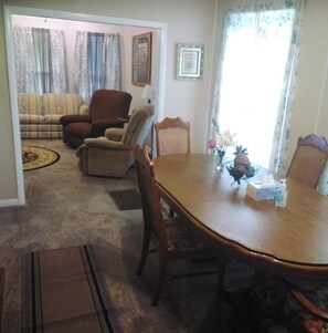 Dining - Convenient Family-Friendly Home -10 Min to Tulsa!" (Tulsa)
