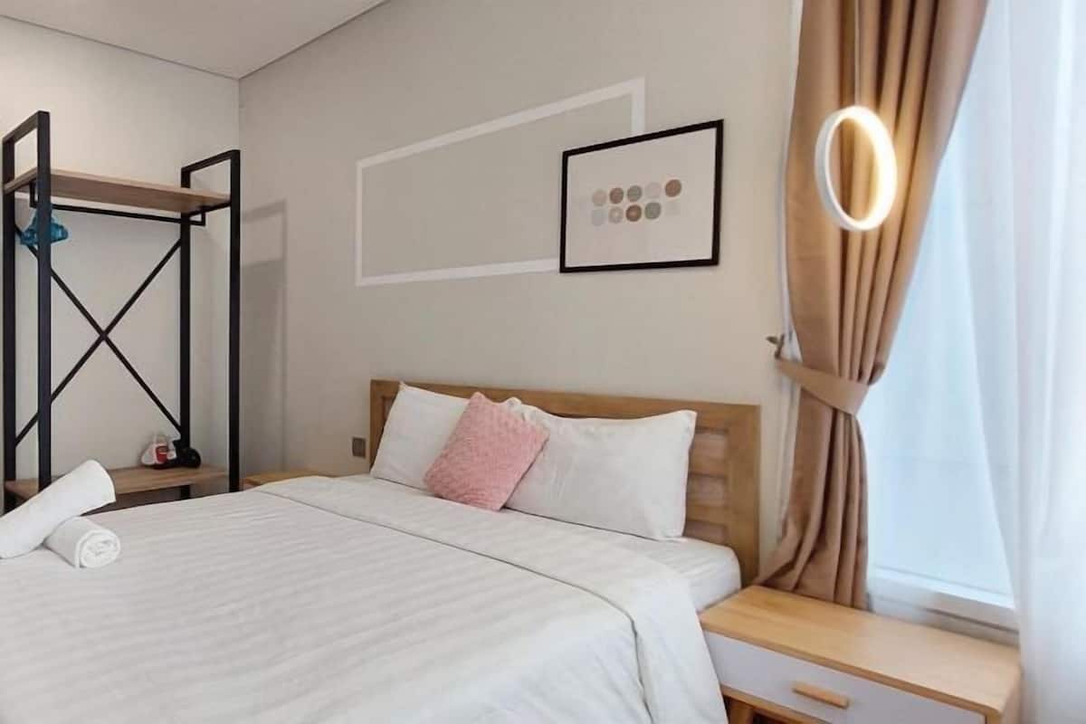2 bedrooms, soundproofing, iron/ironing board, free WiFi