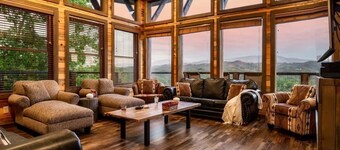 Mtn Lodge • Indoor Pool & Hot Tub + Fire Pit