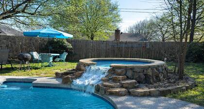 Private Hot Tub & Heatable Pool, Large Fenced Yard, Office, & Pet Friendly