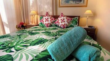 2 chambres, coffres-forts dans les chambres, bureau