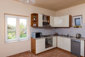 Apartment (Two Bedroom Apartment) | Eigene Küche