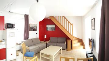 TV, DVD player, stereo