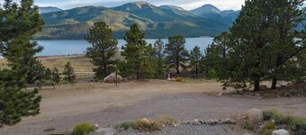 The Bear Den | Lake + Alpine Lookouts | Fast Wifi