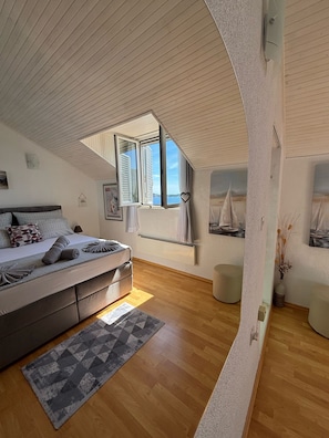 Appartement (Two Bedroom Apartment) | 3 chambres, literie fournie