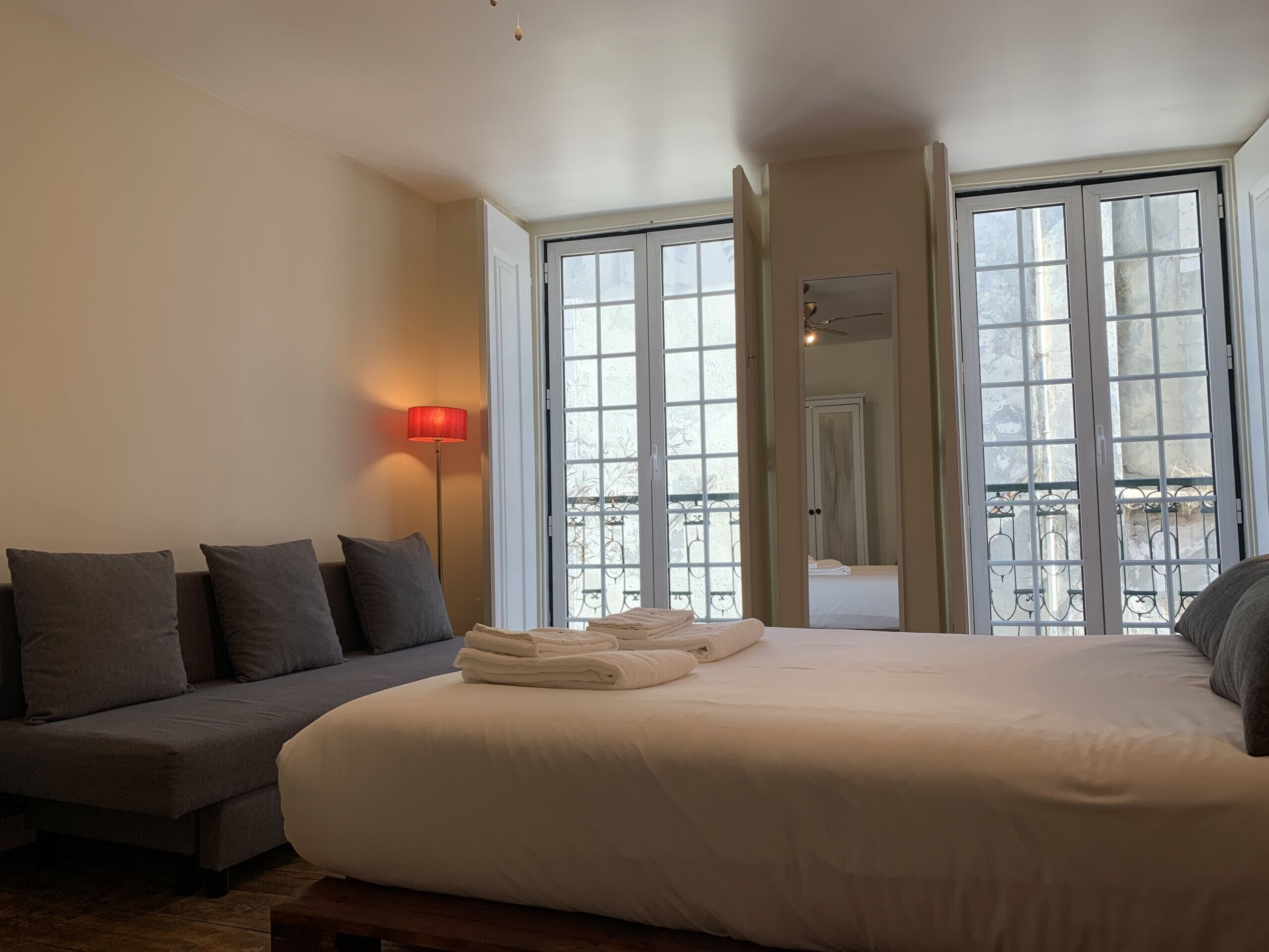 1 slaapkamer, een strijkplank/strijkijzer, gratis wifi, beddengoed