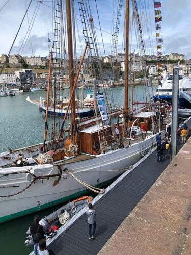 Longère en granit entre mer et bocage