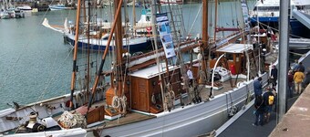 Granite farmhouse between sea and bocage