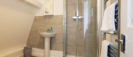 Appartement | Douche de la salle de bain
