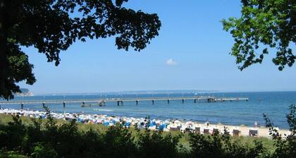 Whg. 4 Sonnige Ferienwohnung im Ostseebad Göhren