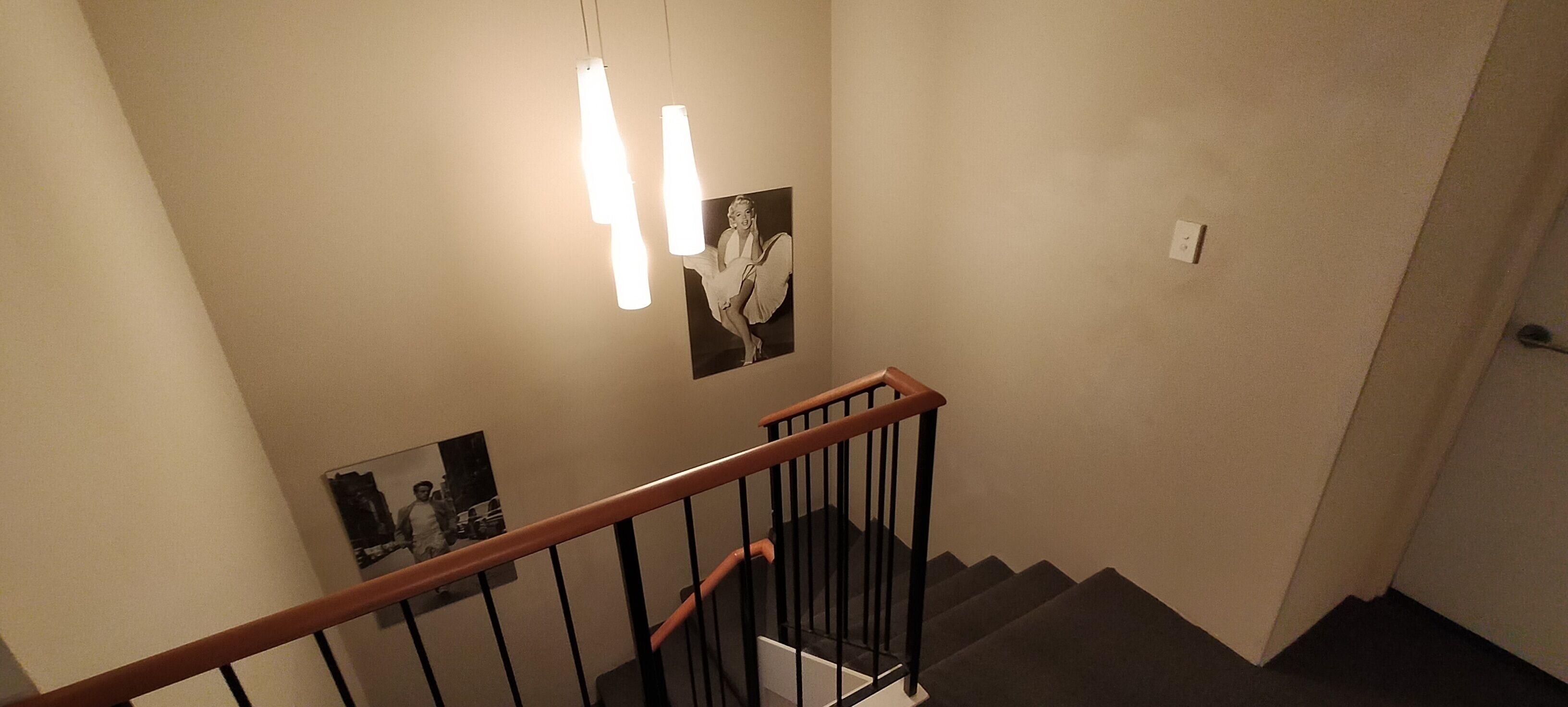 Modern Melville Plaza Townhouse close to Swan River and Port beach. — image 24