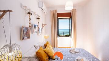 2 bedrooms, iron/ironing board, free WiFi