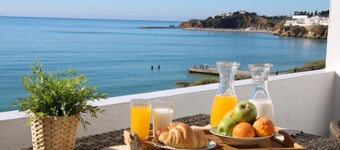 #003 Cottage By Home Holidays