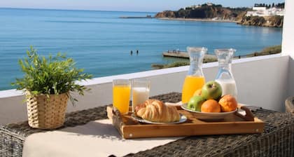 #003 Cottage By Home Holidays