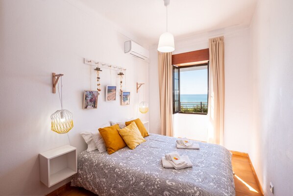 2 bedrooms, iron/ironing board, free WiFi