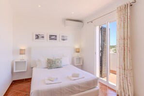 1 bedroom, iron/ironing board, free WiFi